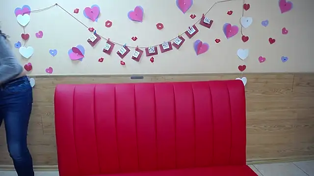 Snapshot of Miroslava_Happi chatting on 03.18.25 Miroslava Happi online show from 03.18.25