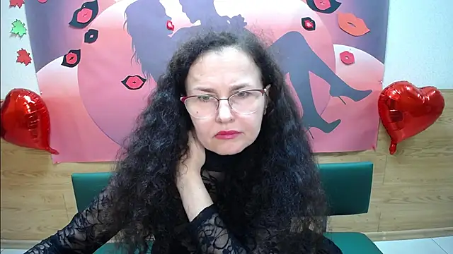 Snapshot of Miroslava_Happi chatting on 10.18.25 Miroslava Happi online show from 10.18.25