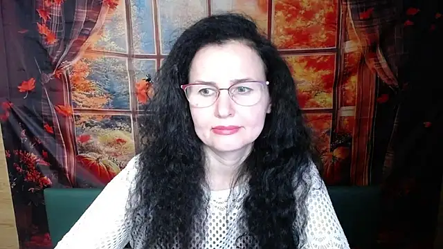 Snapshot of Miroslava_Happi chatting on 11.23.25 Miroslava Happi online show from 11.23.25