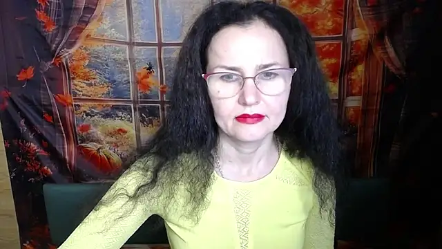 Snapshot of Miroslava_Happi chatting on 11.27.25 Miroslava Happi online show from 11.27.25