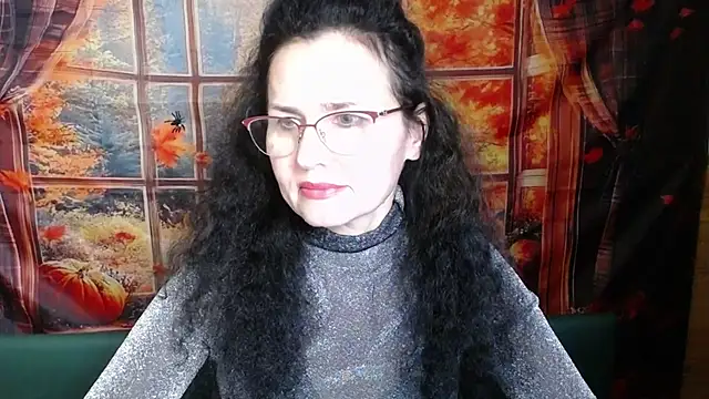 Snapshot of Miroslava_Happi chatting on 11.29.25 Miroslava Happi online show from 11.29.25
