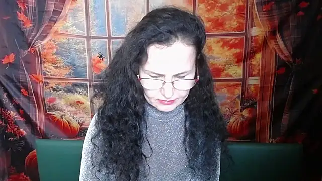 Snapshot of Miroslava_Happi chatting on 12.14.25 Miroslava Happi online show from 12.14.25