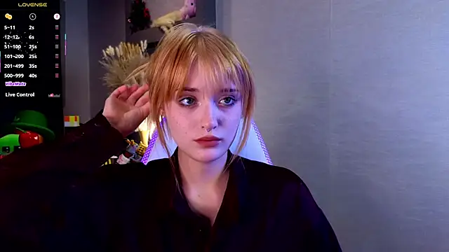 Snapshot of Hisoka_akerley chatting on 09.11.25 Hisoka akerley online show from 09.11.25