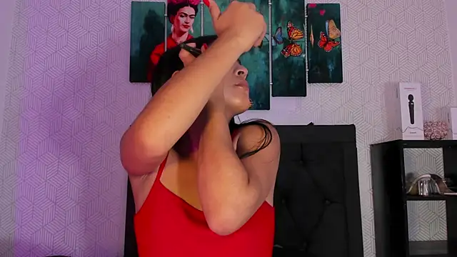 Selena fox7 online show from 10.29.25