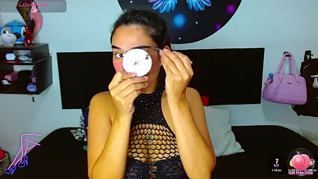 Snapshot of Ana_Riderr chatting on 12.22.25 Ana Riderr online show from 12.22.25