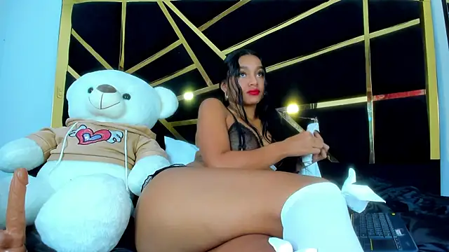 Snapshot of Lynda_Bonnie chatting on 03.09.25 Lynda Bonnie online show from 03.09.25