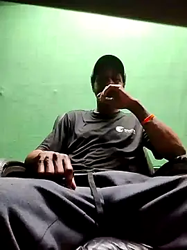 BrownSkinGuy420 online show from 02.08.25