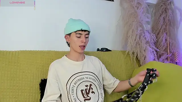 MaikyCooper online show from 10.01.25