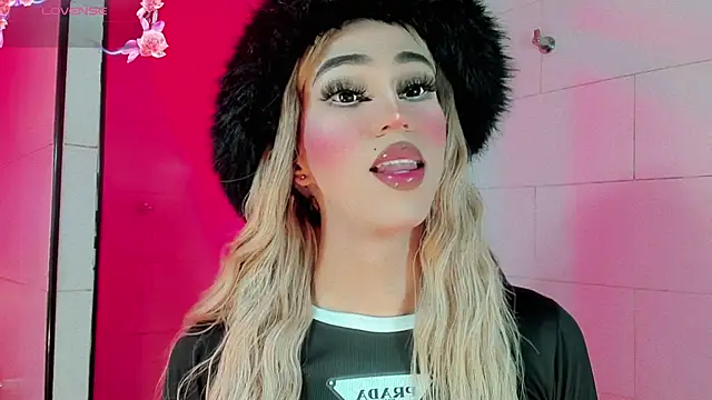 emelly horny  online show from 03.22.25