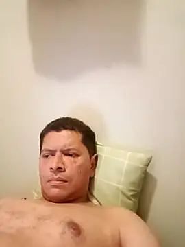 Snapshot of machoactivo1 chatting on 02.12.25 machoactivo1 online show from 02.12.25