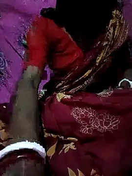 Snapshot of CuteRani001 chatting on 09.26.25 CuteRani001 online show from 09.26.25