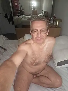 mann4u147 online show from 10.26.25