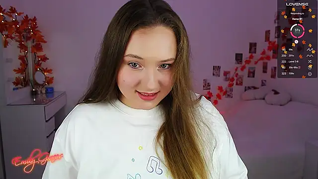 Snapshot of EmilyxxGraces chatting on 11.14.25 EmilyxxGraces online show from 11.14.25