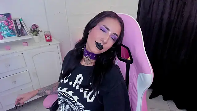 Nyx Blackmoon online show from 10.06.25