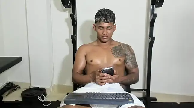 Blackhot000 online show from 02.25.25