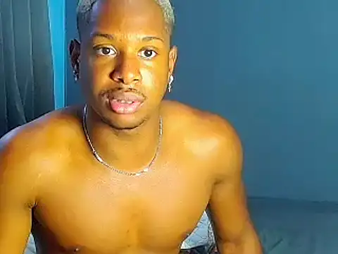 Snapshot of JackBlackone chatting on 10.07.25 JackBlackone online show from 10.07.25