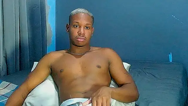 Snapshot of JackBlackone chatting on 10.20.25 JackBlackone online show from 10.20.25