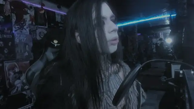 Snapshot of rotten_dreams chatting on 03.19.25 rotten dreams online show from 03.19.25