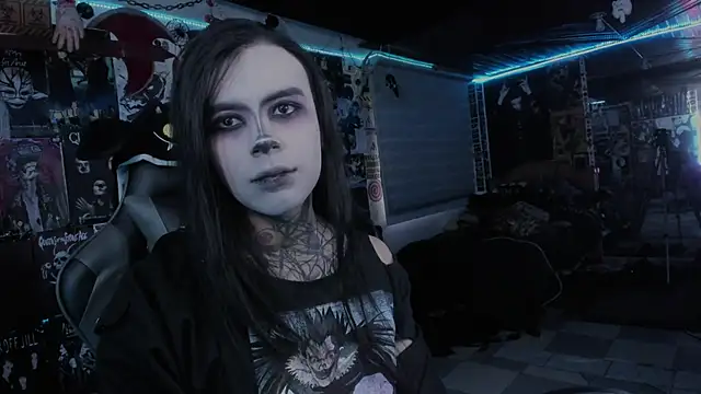 Snapshot of rotten_dreams chatting on 09.14.25 rotten dreams online show from 09.14.25