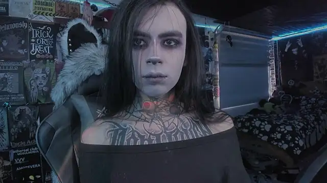 Snapshot of rotten_dreams chatting on 02.01.26 rotten dreams online show from 02.01.26