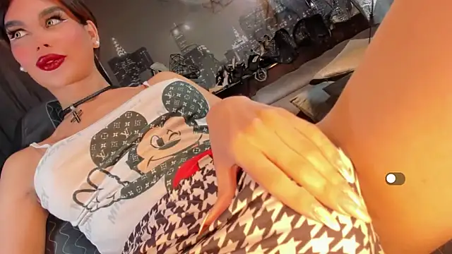 Snapshot of SoySabrinaThebest chatting on 03.08.26 SoySabrinaThebest online show from 03.08.26