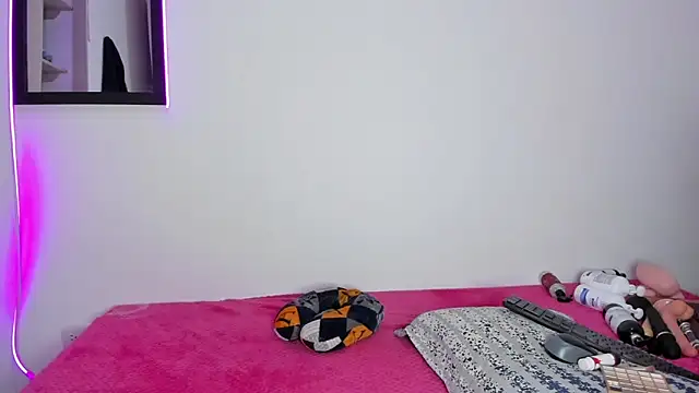 MELINAMARTINS online show from 03.24.26