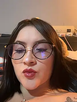 Snapshot of ValentinaOrtiz3 chatting on 06.05.26 ValentinaOrtiz3 online show from 06.05.26