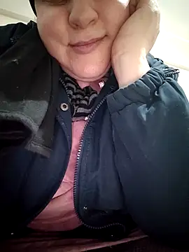 Snapshot of Malak-26 chatting on 02.14.26 Malak-26 online show from 02.14.26