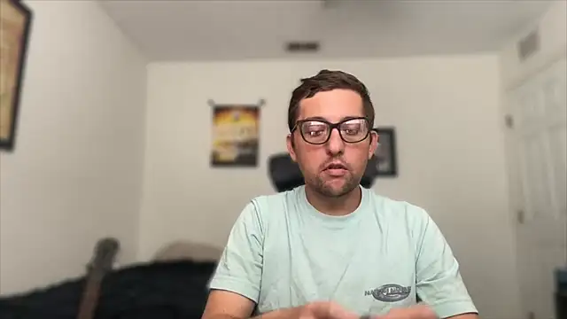 Snapshot of Milflover96 chatting on 11.03.25 Milflover96 online show from 11.03.25