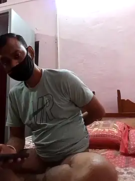 Snapshot of Hot_couple493 chatting on 03.01.25 Hot couple493 online show from 03.01.25