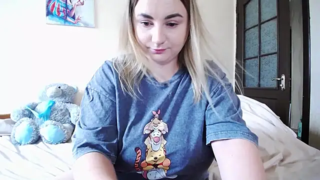 Snapshot of YourSwetiwGirl chatting on 06.09.26 YourSwetiwGirl online show from 06.09.26