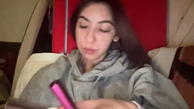 sarrah rossy online show from 03.04.25