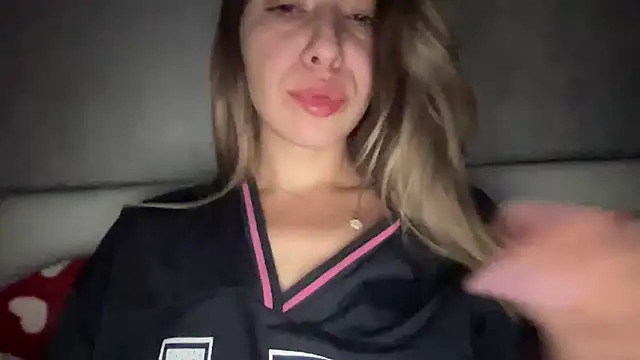 sarrah rossy online show from 11.29.25