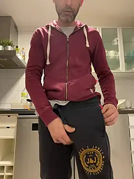 Snapshot of gokudick85 chatting on 02.10.25 gokudick85 online show from 02.10.25