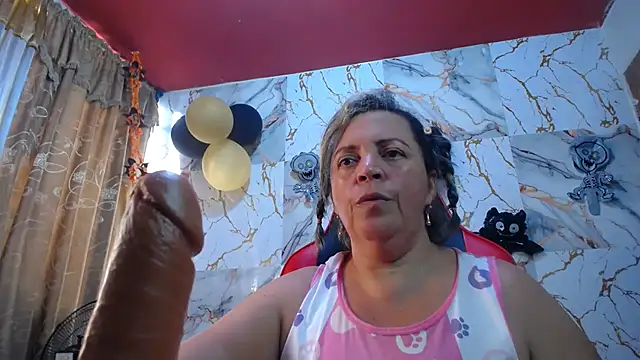 alina maturehot online show from 10.28.25