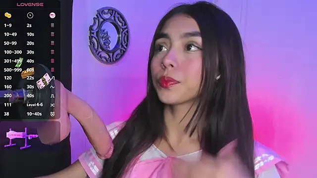 lanna brunette online show from 12.18.25