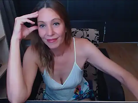Snapshot of hannaha chatting on 07.23.26 hannaha online show from 07.23.26