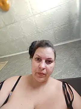 Snapshot of Greta_Tamar chatting on 06.18.26 Greta Tamar online show from 06.18.26