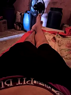 Snapshot of DamAlves49 chatting on 11.18.25 DamAlves49 online show from 11.18.25