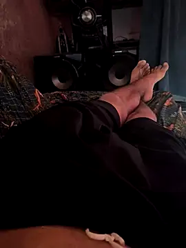 Snapshot of DamAlves49 chatting on 12.22.25 DamAlves49 online show from 12.22.25