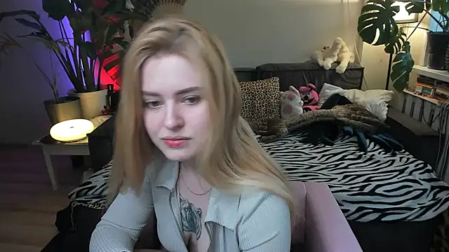 Alexa Pirs online show from 03.16.26