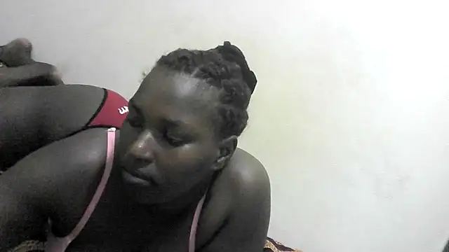 Snapshot of FudgeBabe chatting on 02.15.25 FudgeBabe online show from 02.15.25