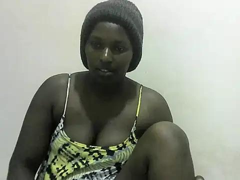 Snapshot of FudgeBabe chatting on 02.17.25 FudgeBabe online show from 02.17.25