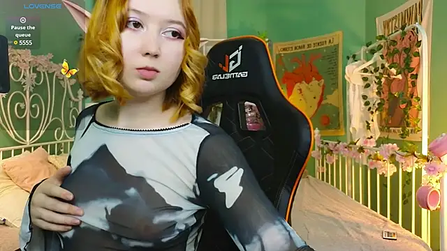 MizukiNoYoru online show from 03.03.25