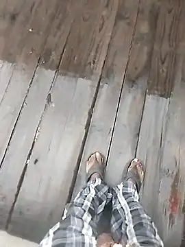 Snapshot of machinery98ron chatting on 11.22.25 machinery98ron online show from 11.22.25