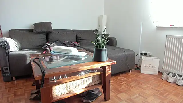 Snapshot of molicaremolicare chatting on 11.27.25 molicaremolicare online show from 11.27.25