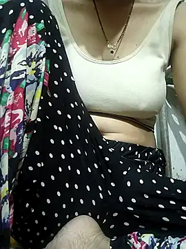 Snapshot of lovely----bhabhi chatting on 11.12.25 lovely----bhabhi online show from 11.12.25