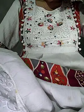 Snapshot of lovely----bhabhi chatting on 12.20.25 lovely----bhabhi online show from 12.20.25