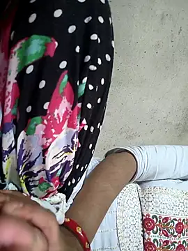 Snapshot of lovely----bhabhi chatting on 12.23.25 lovely----bhabhi online show from 12.23.25