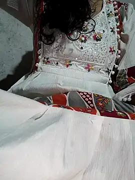 Snapshot of lovely----bhabhi chatting on 01.06.26 lovely----bhabhi online show from 01.06.26